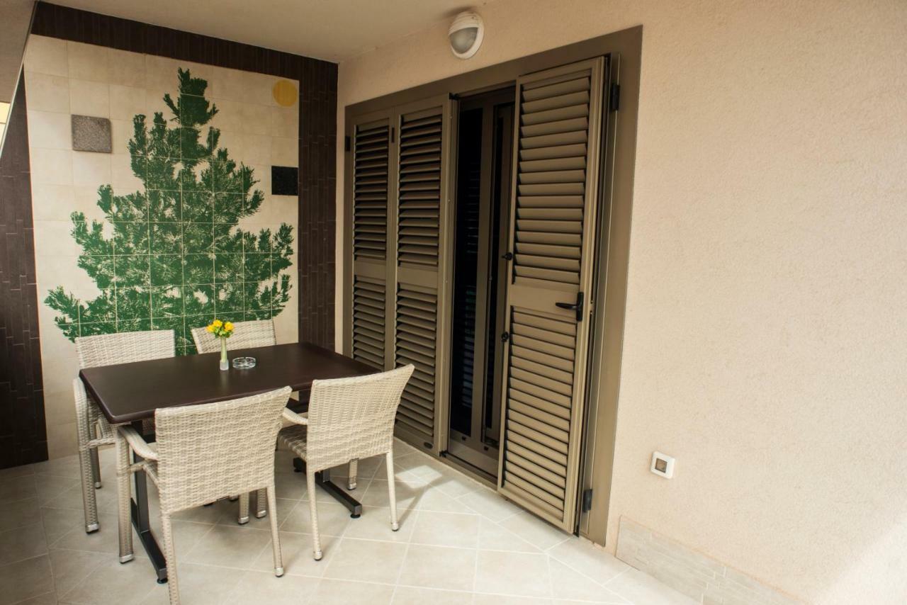 Apartments Svijet Mora 2 Povljana Exterior foto
